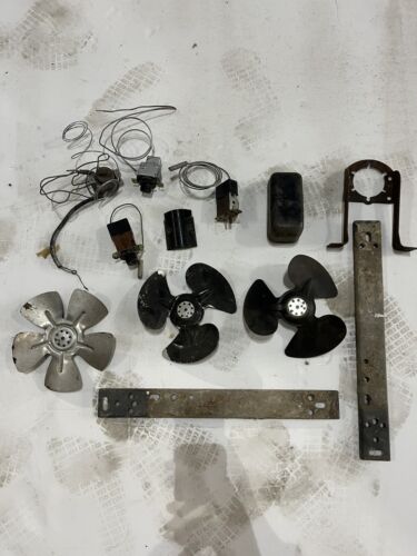 Coke Machine Refrigeration Parts Vendo 81 - Picture 2 of 3