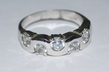 STERLING SILVER 925 CZ BAND LADIE'S RING - SIZE 9 - 6 GRAMS