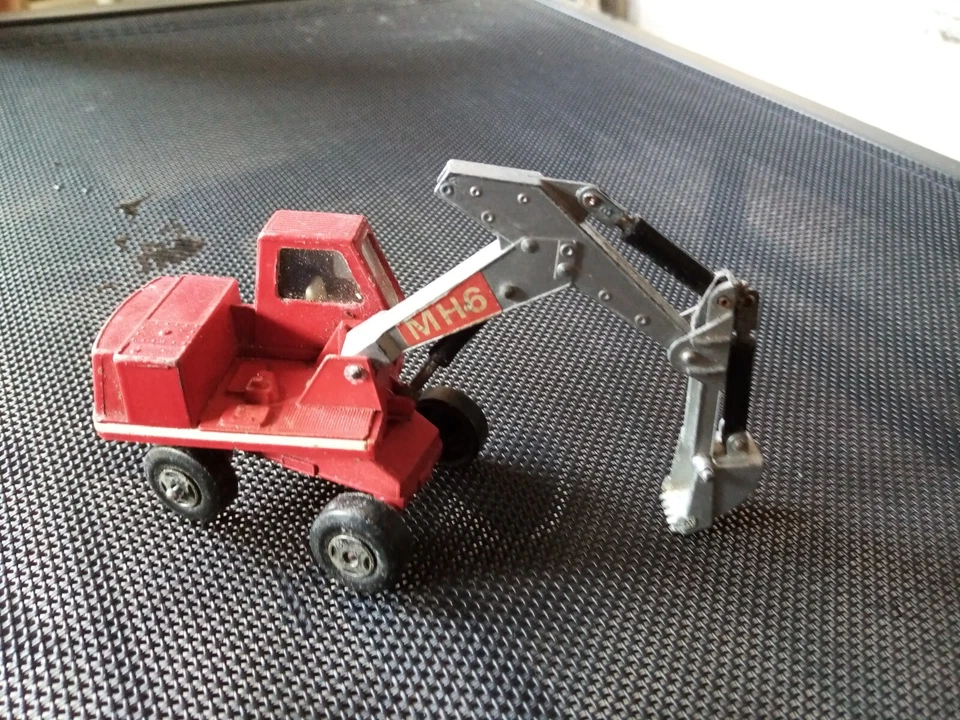 Matchbox kingsize hydraulic excavator - Immagine 2 di 3