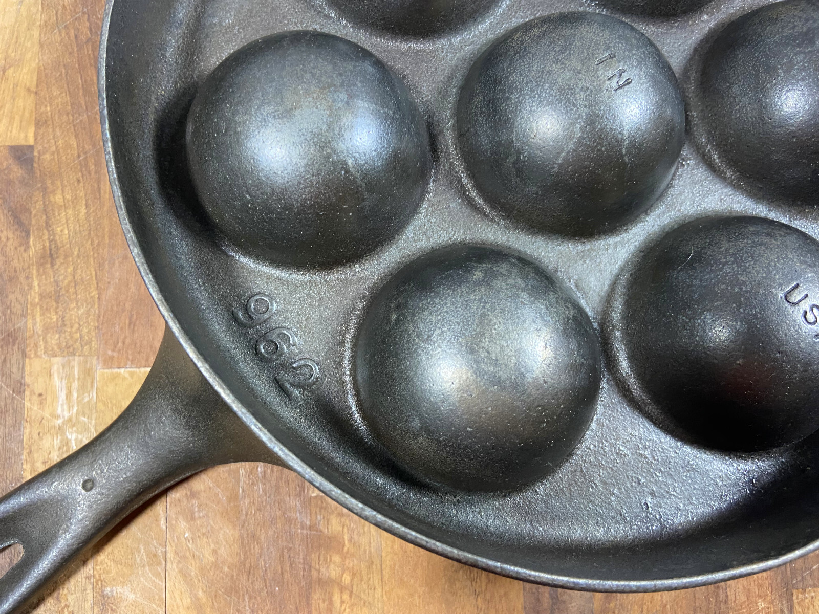 GRISWOLD 962 NO. 32 CAST IRON AEBLESKIVER EGG POACHER PAN SKILLET eBay
