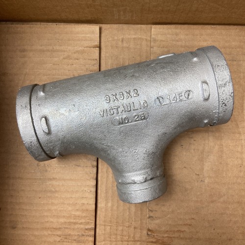 Victaulic No. 25, 3" X 3" X 2", Galvanized Reducing Tee Fitting Reducer, Silver