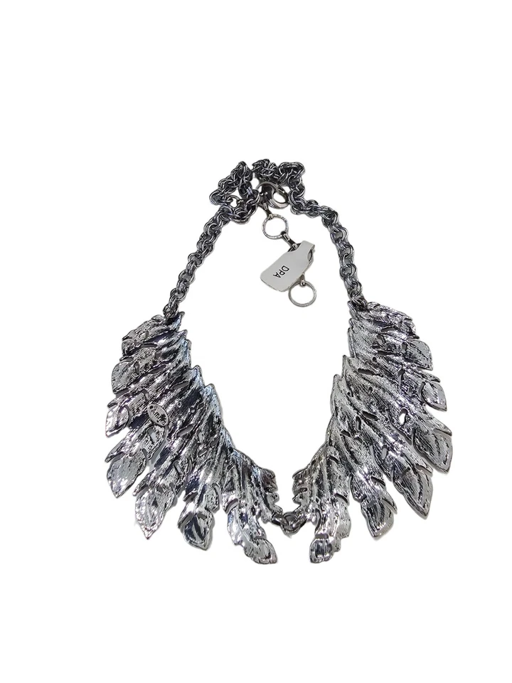 Collar para mujer Amrita Singh plateado hoja de cristal llamativo nuevo sin etiquetas Foto 2 de 4