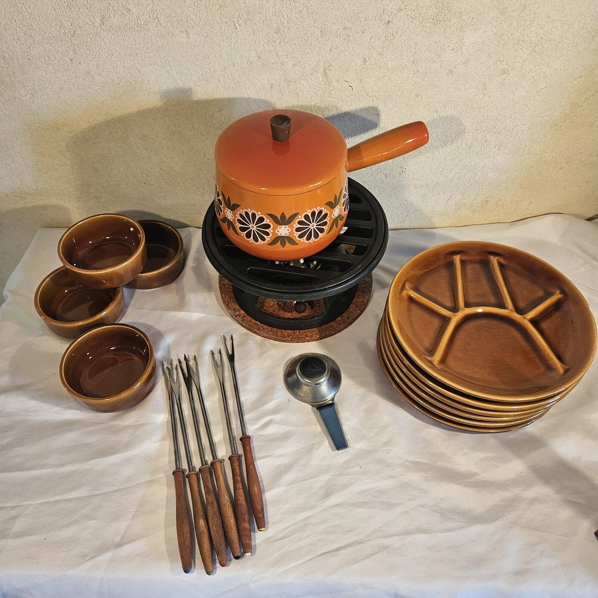 Service à fondue bourguignonne INVICTA PUV100301 - 14 cm - Noir - Fonte