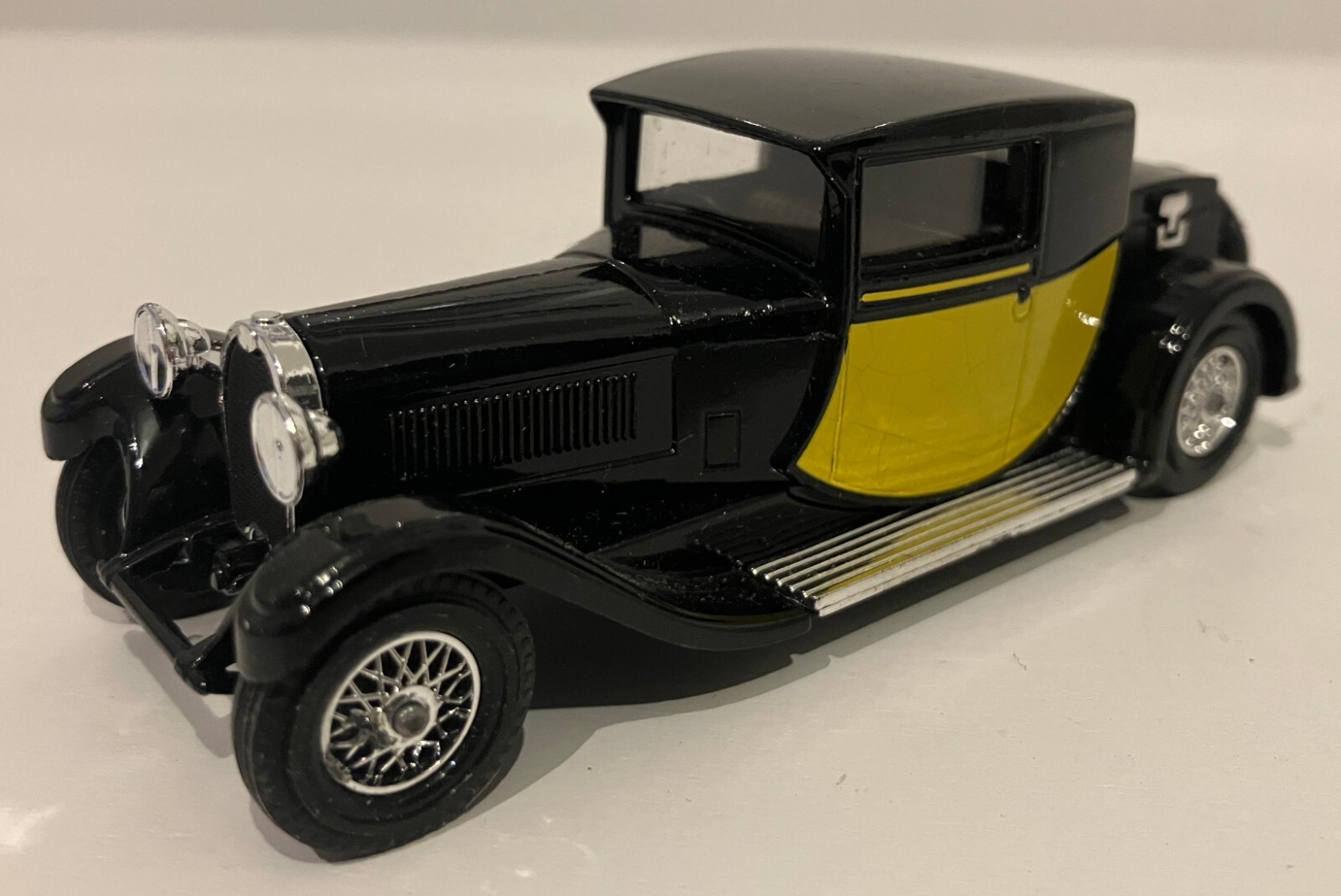 Matchbox Yesteryear Y24, 1928 Bugatti T44 - Free Price Guide & Review