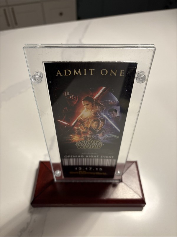 Walt Disney World Star Wars The Force Awakens Openinig Night Event Ticket