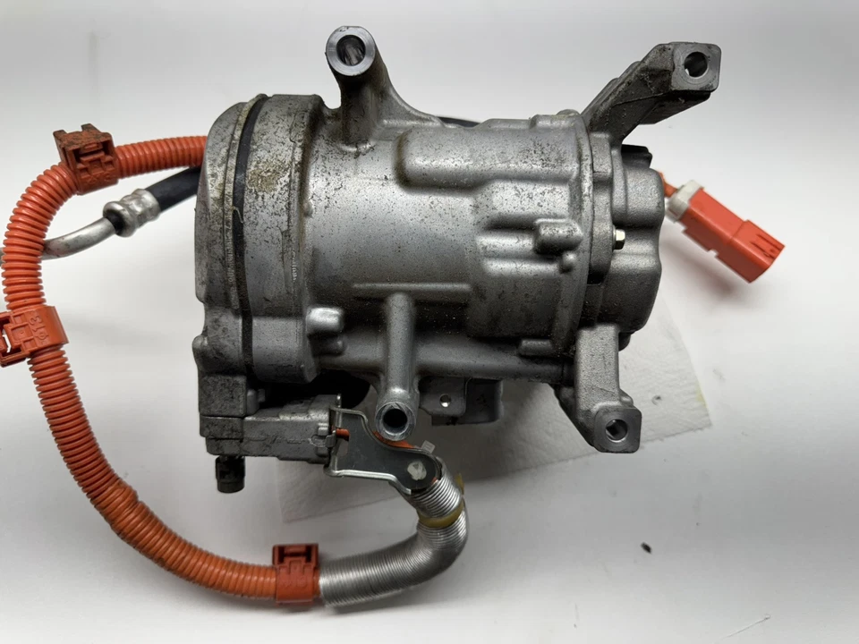 2017 年本田雅阁混合空调交流压缩机 042400-0054 — 第 3/4 张图片