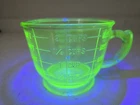 Antique Hazel Atlas Uranium Glass Embossed 2 Cup Measuring & Mixing Cup Mint