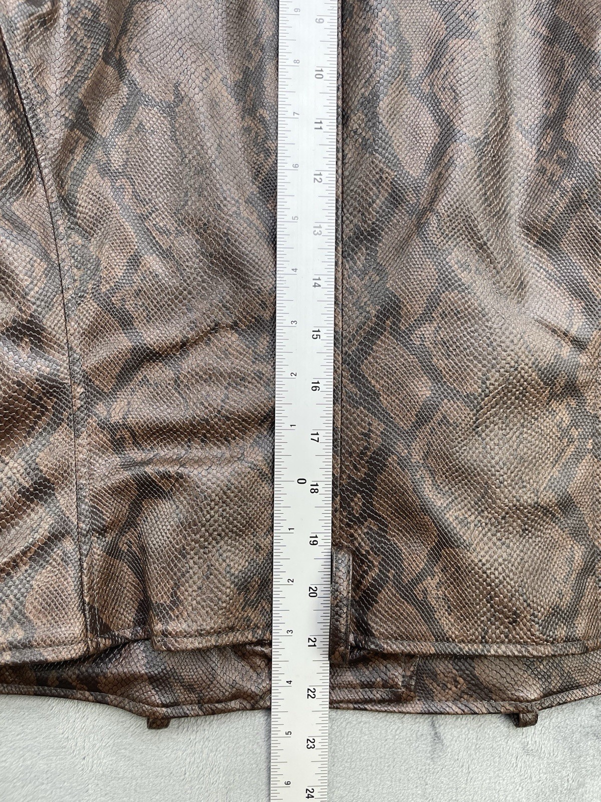 Levi's Faux Leather Python Print Zip Front Women'… - image 13