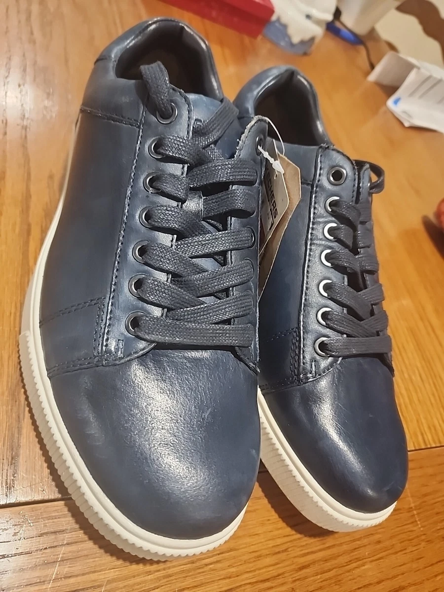 Volden fandom deals skechers