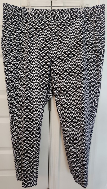 CROWN & IVY Woman Curvy Navy White Fans Essentials Stretch Pants 20W NWoT
