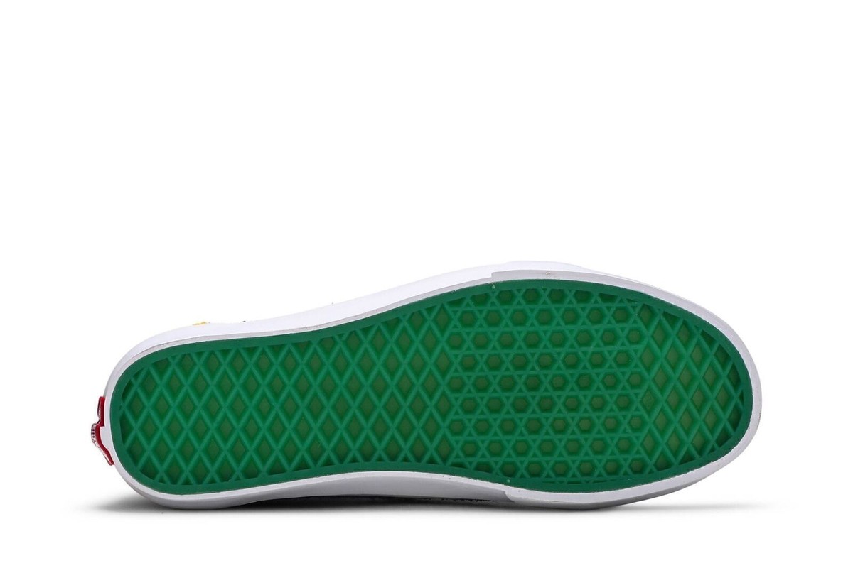 Vans Green Men’s Slip-On Loafers Vans Old Skool
Anderson .Paak Ziti Premium Classic Slip-On Shoe in Vivid Verdant Green | Vans main image 3