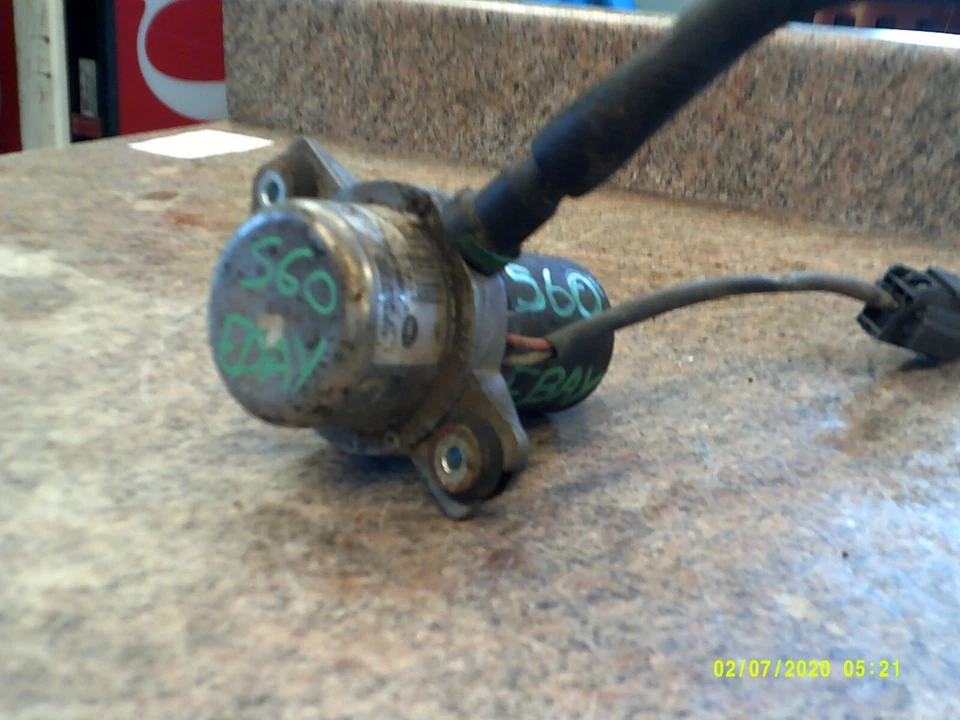 Bomba de vacío de freno Volvo XC90 2003 2004 2005 2006 2007 2008 2009 2010 2011 FABRICANTE DE EQUIPOS ORIGINALES Foto 2 de 4