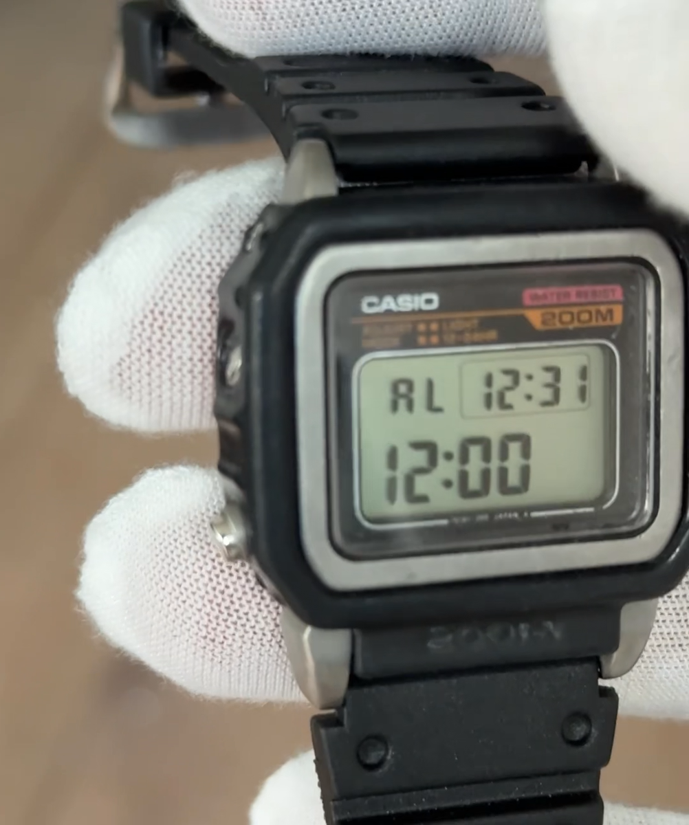 Casio DW-1100 Vintage Digital Watch Japan 548 New Bezel Screws