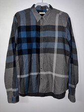 Preços baixos em Burberry Preto, casual, com Botões Camisas Preços baixos em Burberry Preto, casual, com Botões Camisas