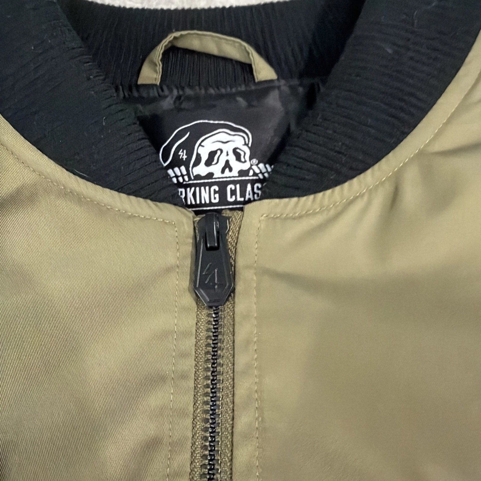 Lurking Class by Sketchy Tank Bomber Jacket Green Skull Patches Men's XXL image 13