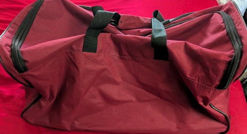 Tag Freehold Light Wight Softside 25" Rollreisetasche rot - Bild 6 von 7