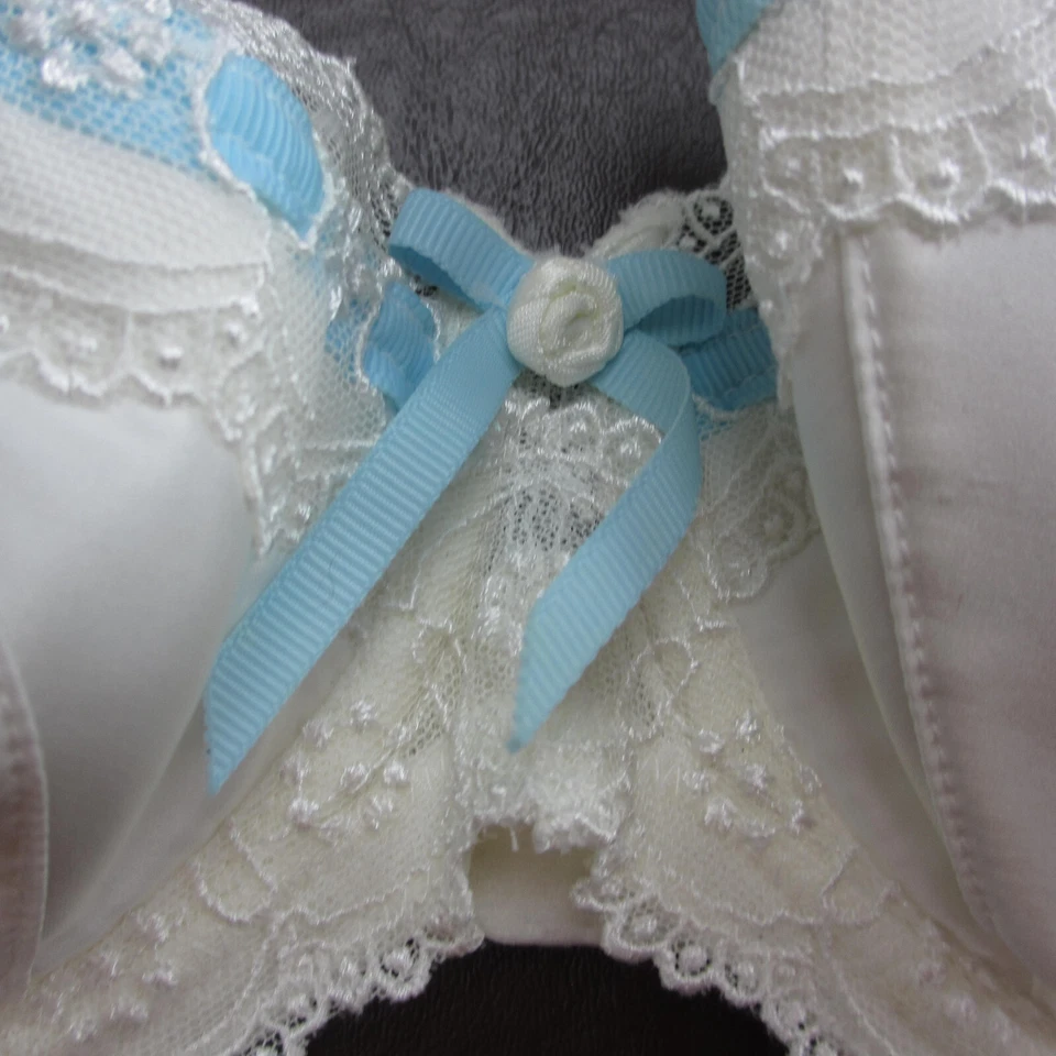 Sujetador Masquerade 34D Blanco Encaje Acolchado Con Aros Cierre Ajustable Espalda Nuevo Foto 3 de 4