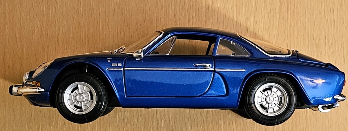 Maisto 1971 Alpine Renault 1600S 1/18 | eBay