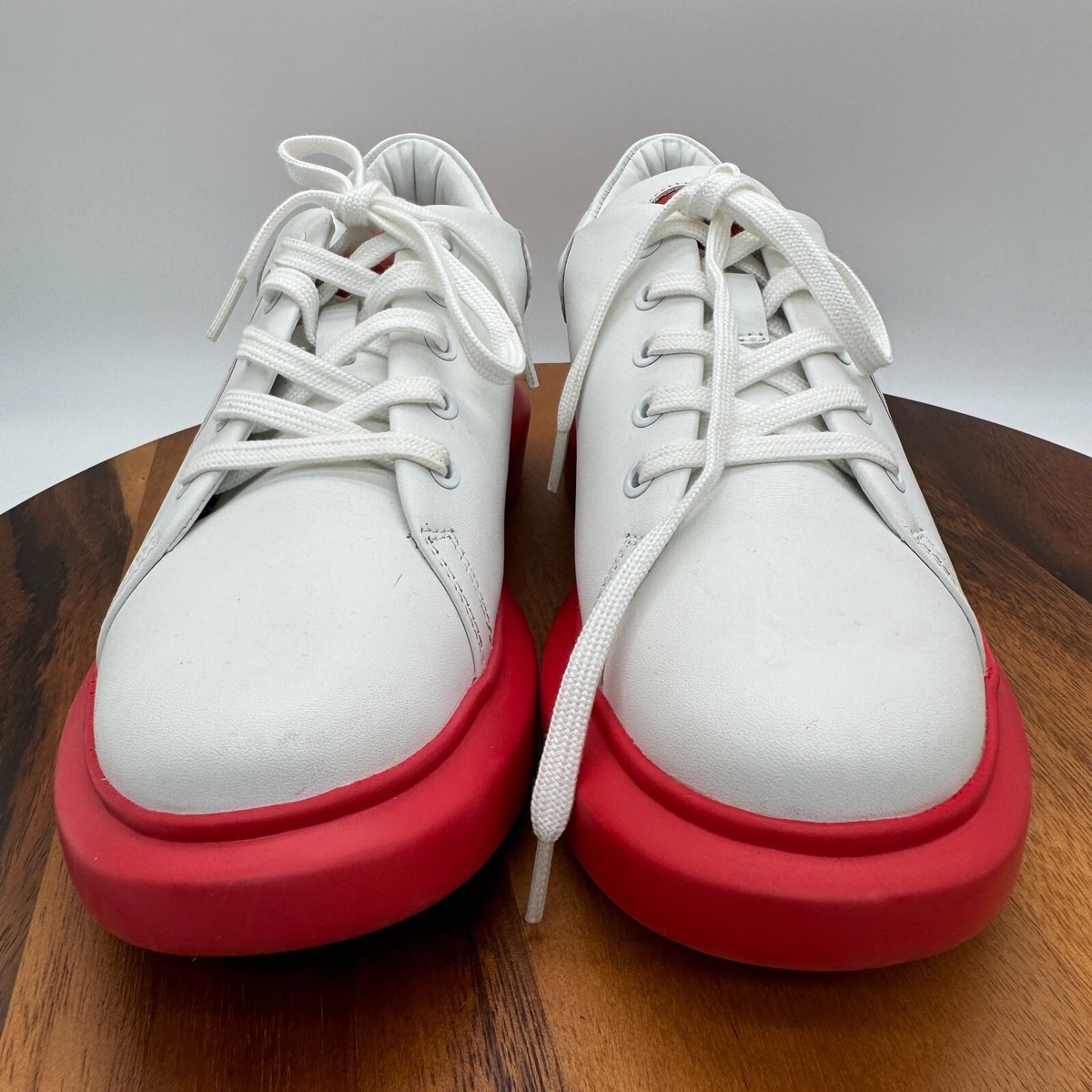 Love Moschino Platform Sneakers Womens 38 US 8 White Leather Love Moschino Platform Sneakers Womens 38 US 8 White Leather