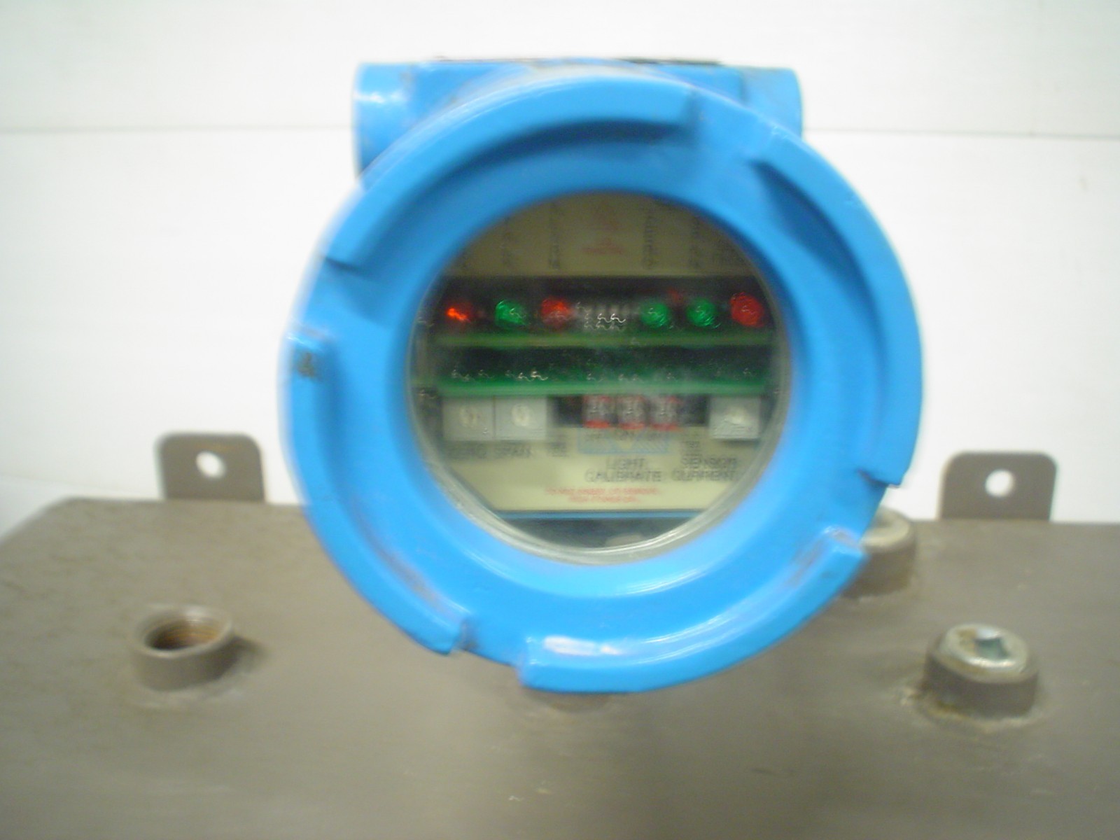 CIC monitor 0-100% LFL solvent vapors @ 400deg F Control Instruments ...