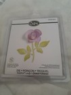 Sizzix Large Sizzlits Die 658064 - Flower, 3-D & Vine by Scrappy Cat 