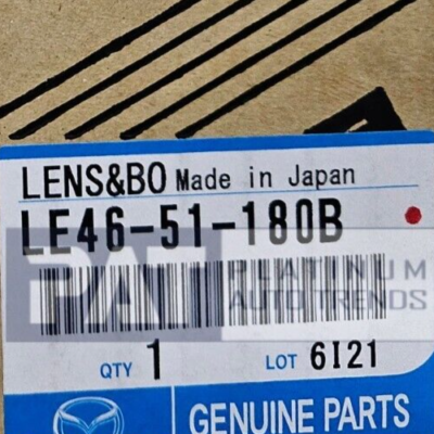 GENUINE MAZDA MPV 04-06 TAIL LAMP ASSY WITH MLDG LH LE46-51-180B
