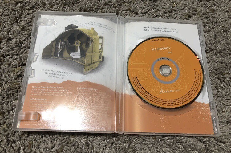 ア*ヒ様 SOLIDWORKS 2012. 2枚組 DVD ソフトシリアルナンバ SOLIDWORKS 2012 2枚組 DVD ソフト シリアルナンバーあり CAD キャド