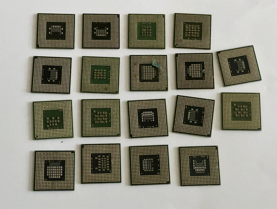 Lot of 18x AMD Turion Ultra Mobile Laptop CPUs – Used Processors, Socket S1 - Image 2 of 2