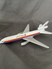 Vintage United Douglas DC-10