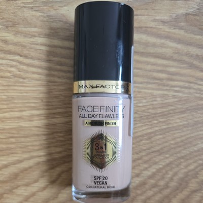 Max Factor Facefinity 3-in-1 All Day Flawless flüssige Foundation LSF 20   c50 