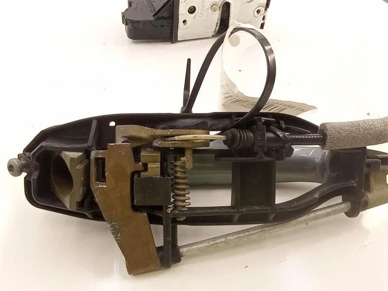 BMW E46 325i 2001-2005 actuador delantero pasajero con mango gris OEM Foto 4 de 4