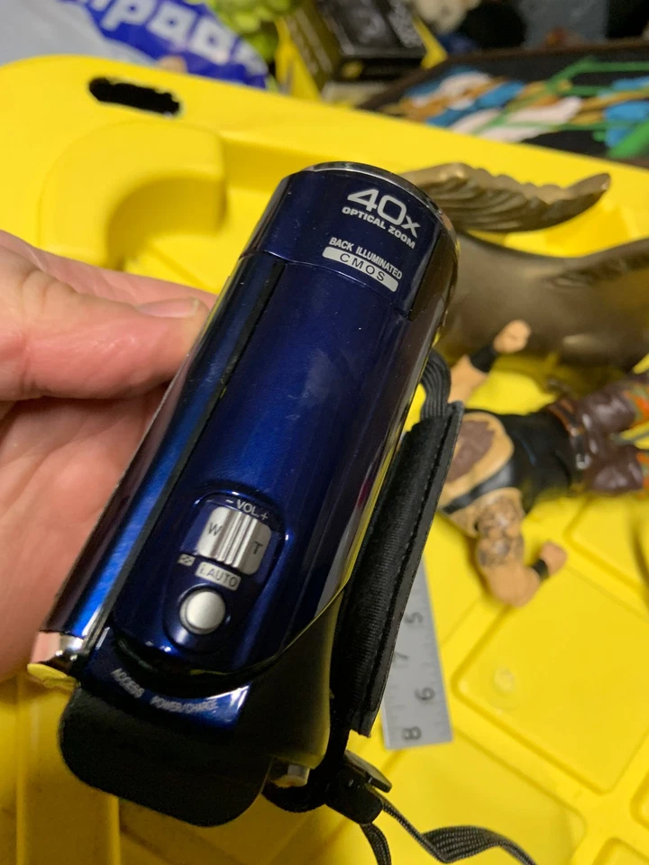 JVC Full HD Everio - GZ-E10AU - no Charger - Image 3 of 4