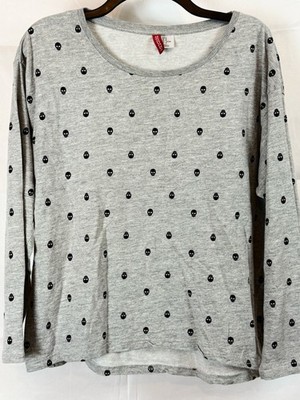 Divided Heather Gray Skull Pullover Sweater Women s Edgy Stylish Gothic Sz. M
