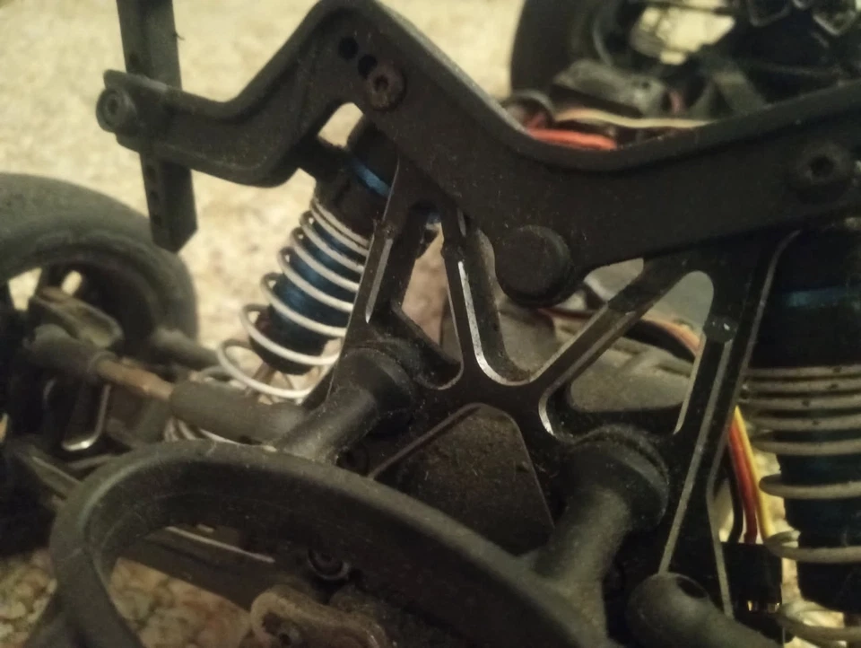 Team Associated DR10 Drag Car - Image 4 of 4