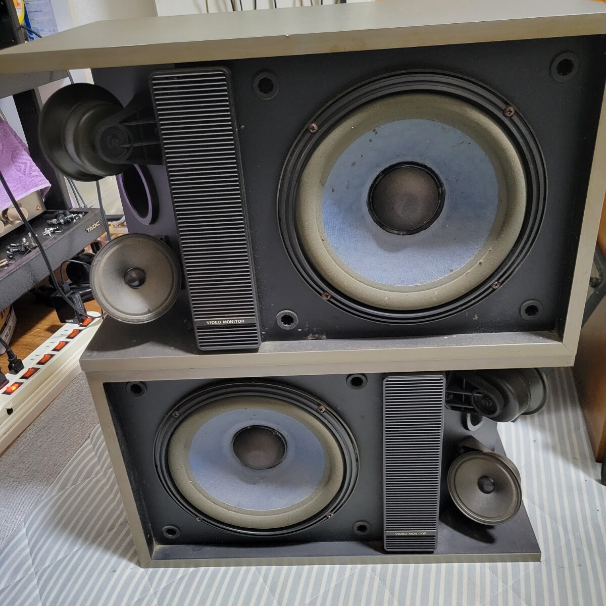 BOSE　301　AUDIO VIDEO MONITOR BOSE 301 AVM speaker 2 pairs AV MONITOR Working From Japan