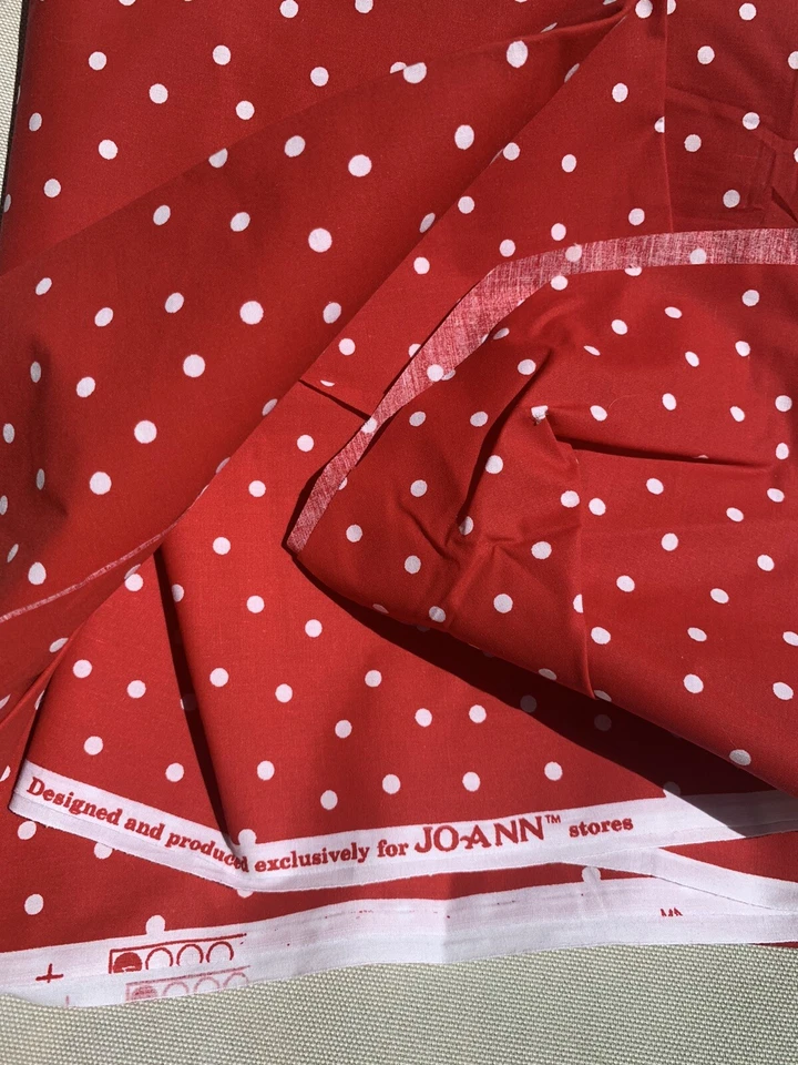 Tela de algodón tejida más rígida a lunares rojos y blancos Joann’s 61x44” Foto 3 de 3
