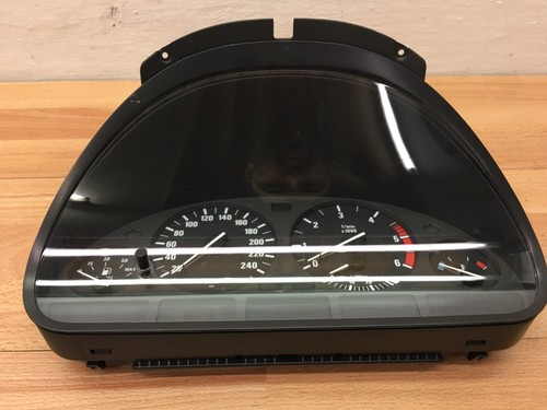 BMW 5er E39 LCI Bj.2003 Diesel Tachometer Kombiinstrument Tacho 6923078