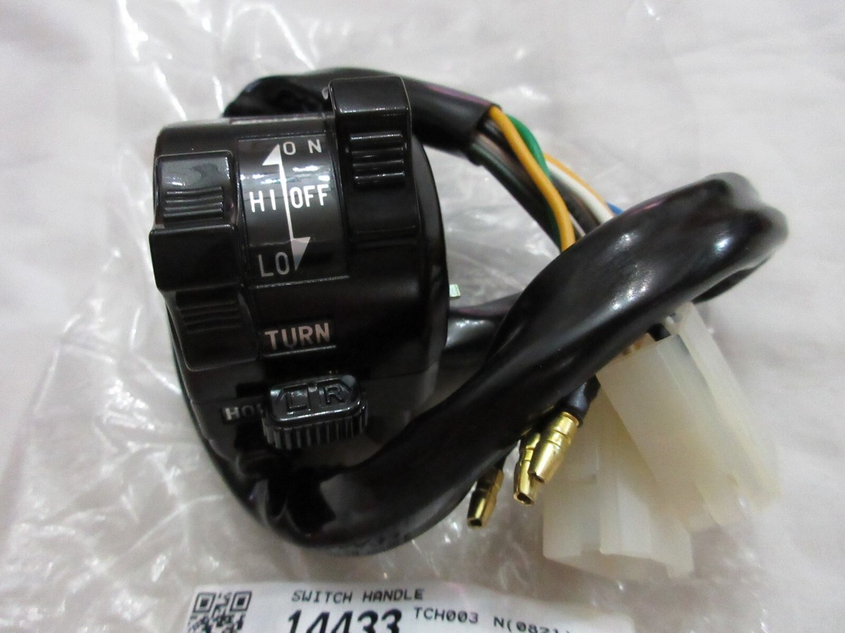 Yamaha DT125 DT175 NOS Left Handlebar Switch DT175J 18G-83972-01
