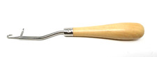 Latch Hook Wood Handle Craft Weaving Rug Hooking Tool NEW SEWING Accessory