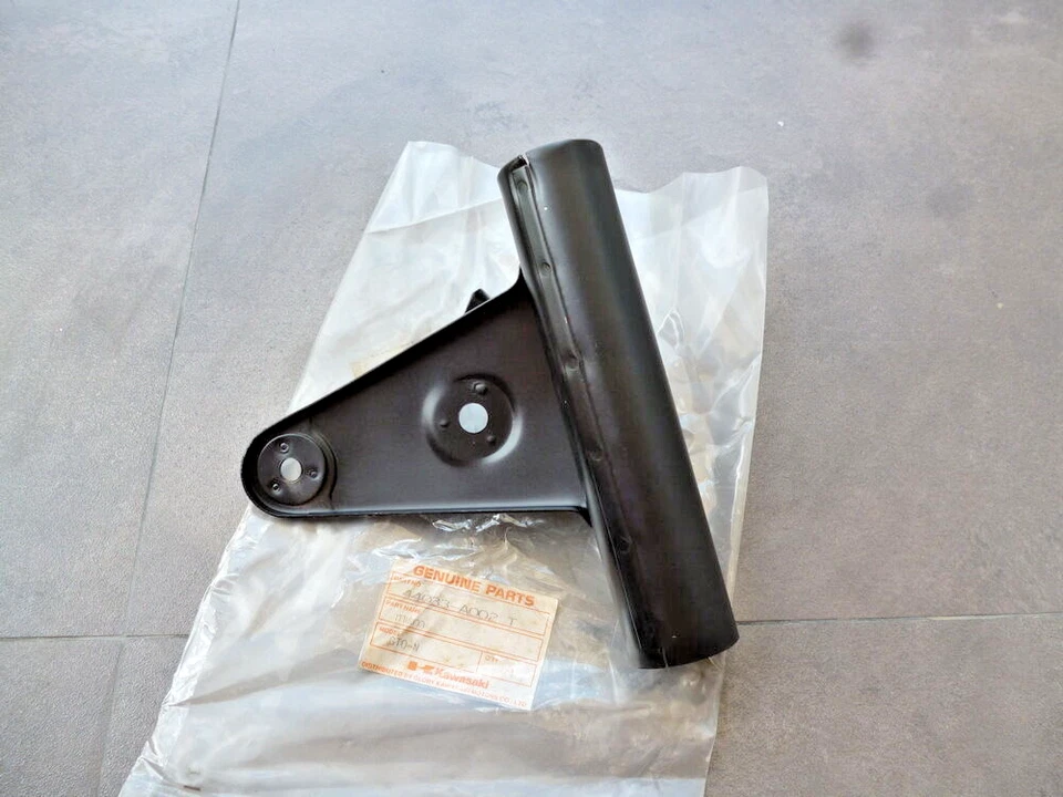 PARA KAWASAKI GTO KH125 TAMPA DE GARFO DIREITA (QUANTIDADE.1) NOS 44033-A002 - Imagem 2 de 4