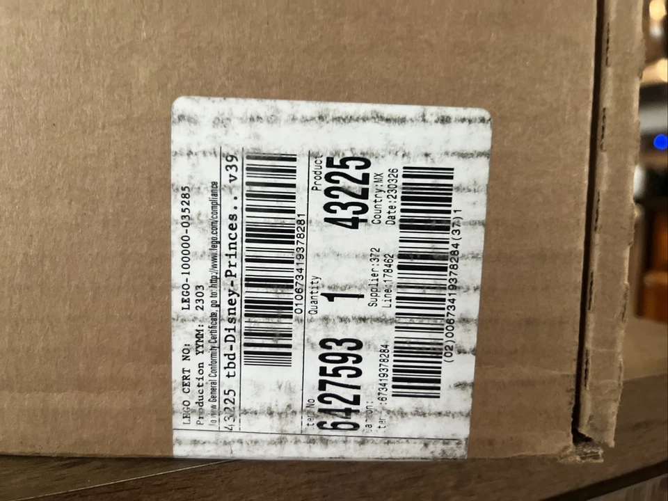 乐高 43225 迪士尼小美人鱼 1808 件全新密封托运人盒 — 第 4/4 张图片