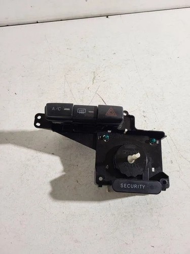 TOYOTA YARIS P1 Schalter für Heckscheibenheizung 758294 1.40 Diesel 31512781