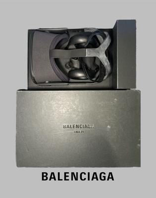 RARE Balenciaga Fall 21 Oculus VR