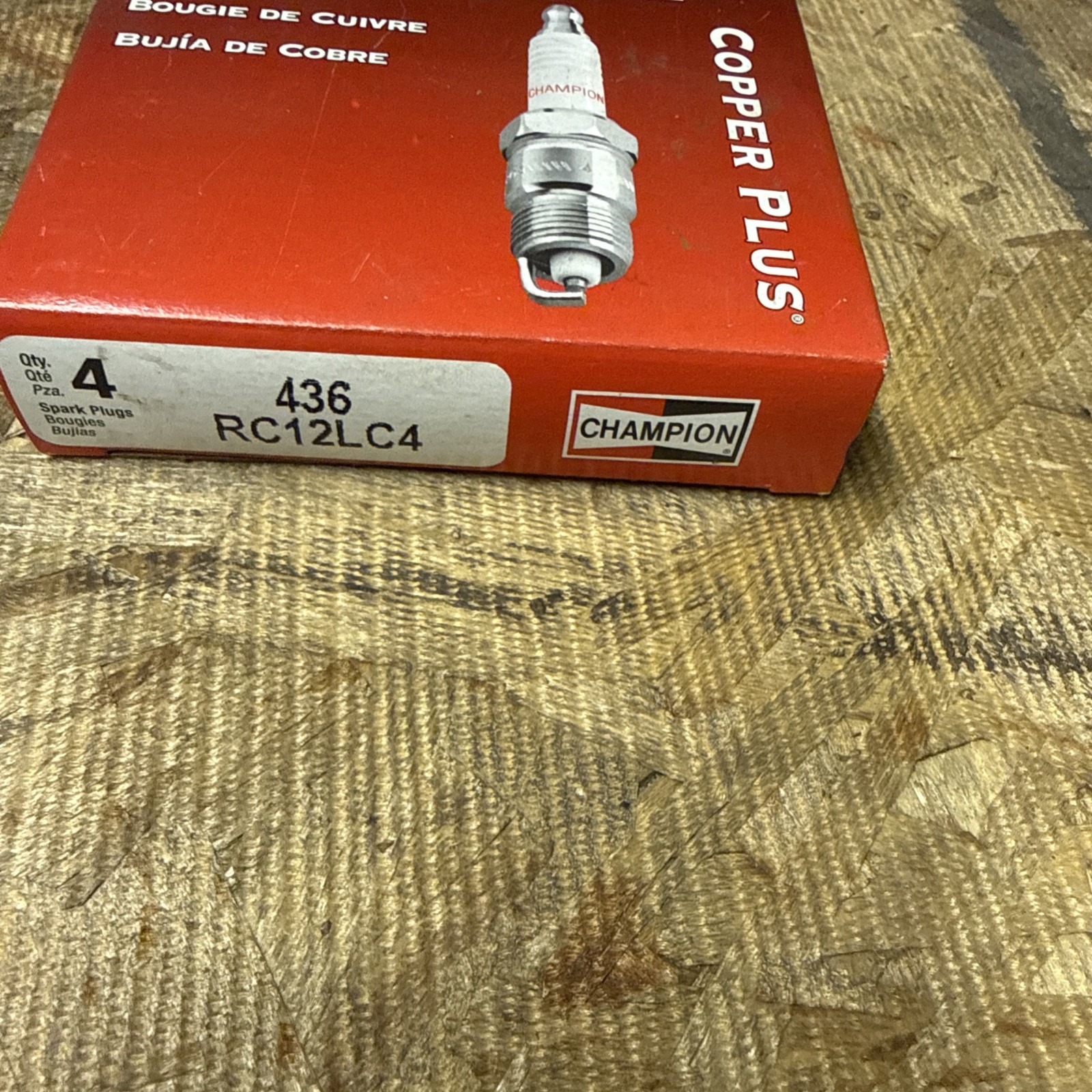 NEW Pack of Four Champion Copper Plus Spark Plugs No. 436  RC12LC4 