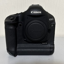Canon 1D Mark III -  Digital SLR (Body Only) Camera - Black + battery 
