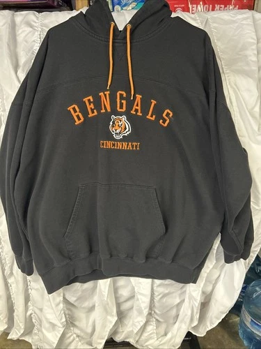 Vintage Cincinnati Bengals Black Hoodie Mens Large 2004 Foot 2000s vintage concert t-shirt, vintage, size L, single stitch, B+ condition