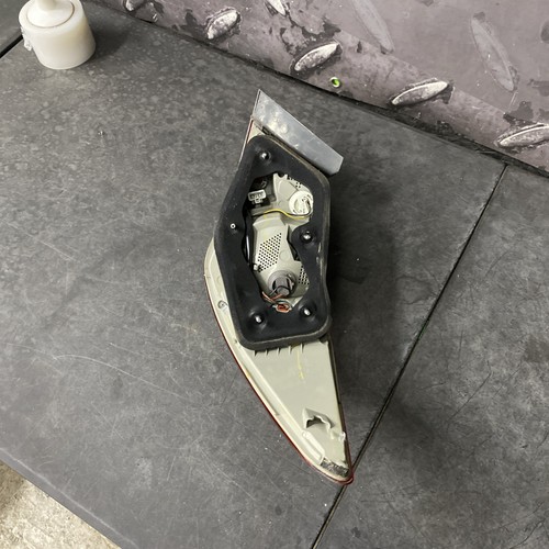 OEM Hyundai Sonata Tail Light Assembly 2011 Left / Driver / LT - Picture 6 of 7