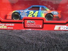 1993 Racing Champions Jeff Gordon 1:24 #24 DuPont Rookie Era Chevy Lumina