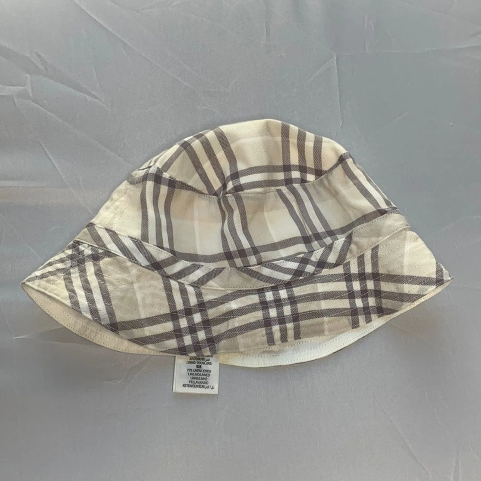 Baby Burberry Hat Reversible 12-24 months
Opens in a new window or tab