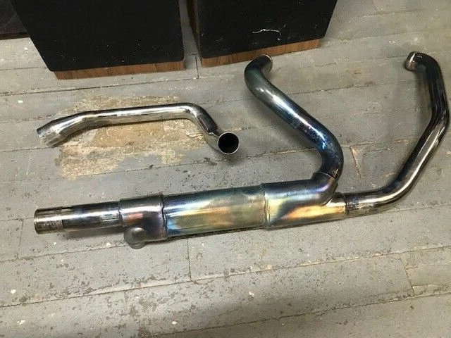 Harley Davidson 2010 Road King Exhaust, pipes & heat shields, used - Image 4 of 4